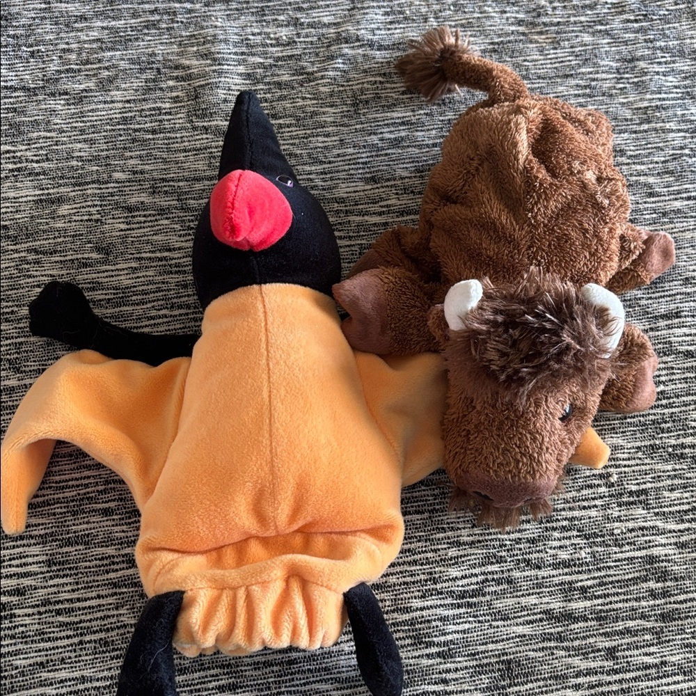 Cal toy hand puppets lot of two
